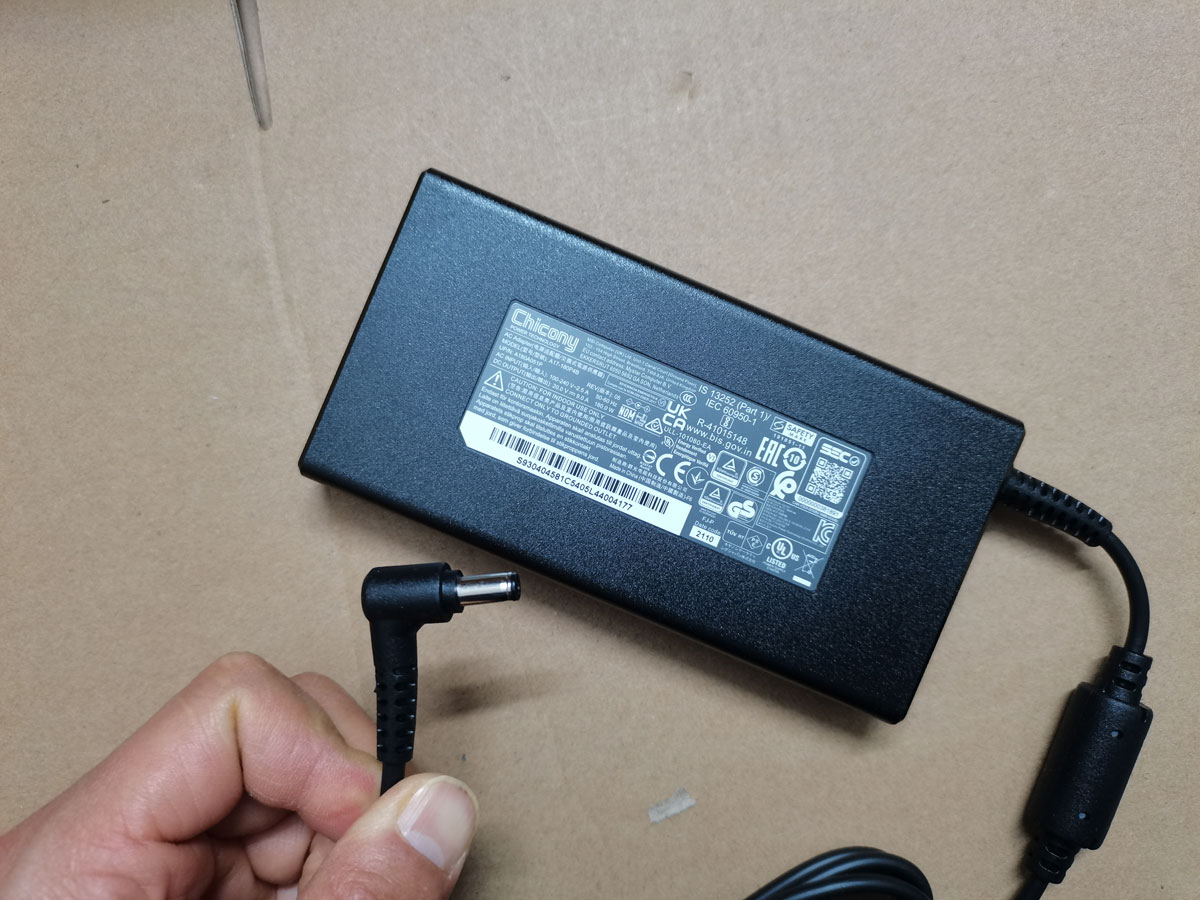 Baru OEM Slim Chicony 20.0V 9. - Pc Gaming Msi ulasan dan harga
