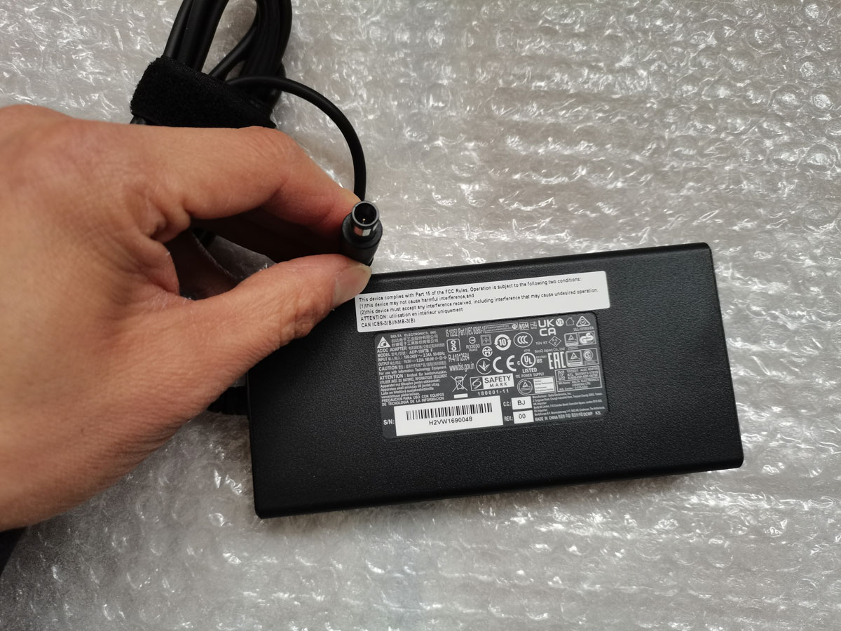 Adaptor AC NEW Slim OEM Delta  - Pc Gaming Msi ulasan dan harga