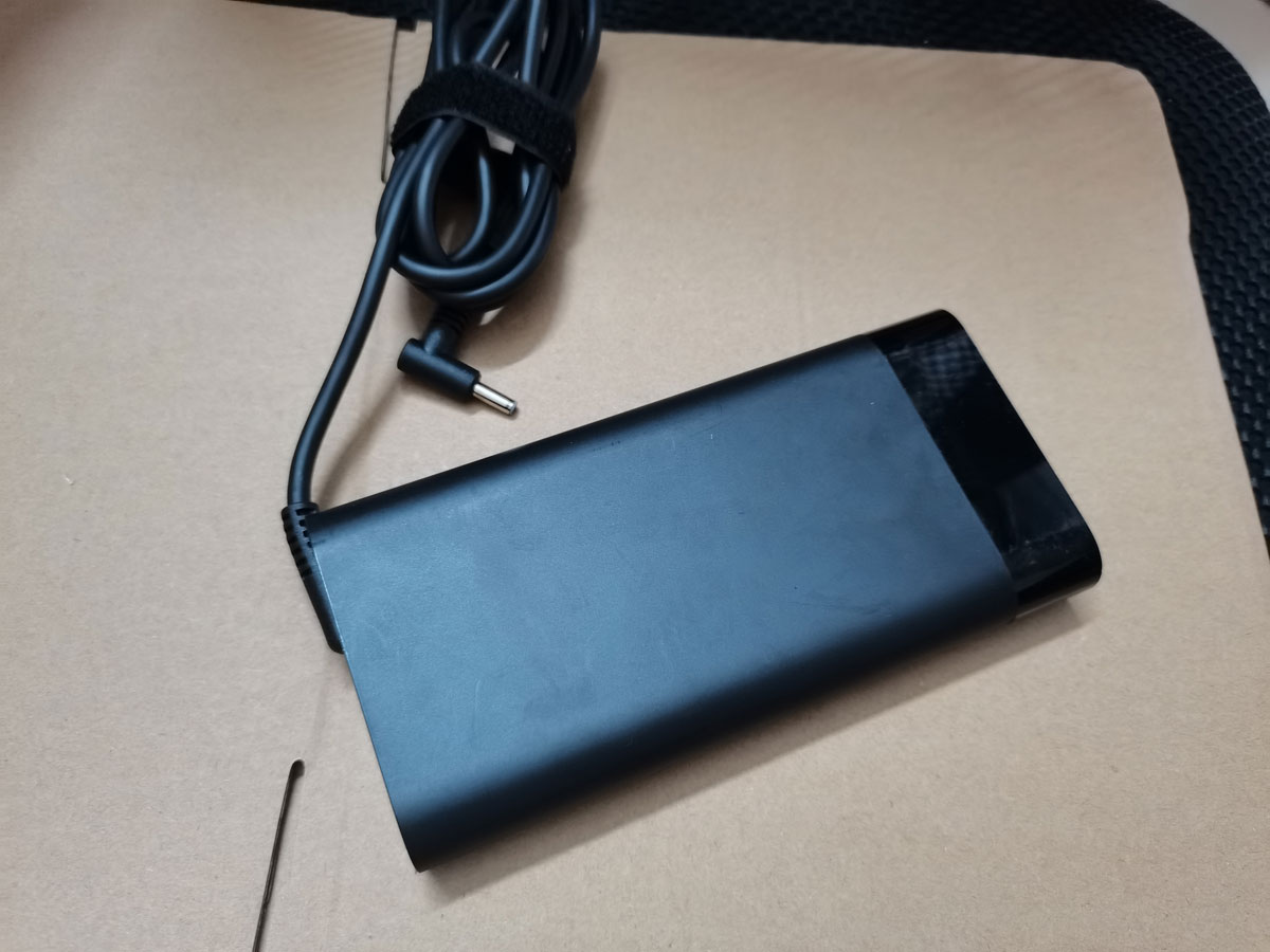 Adaptor AC OEM 19.5V 11.8A M35 - Pc Gaming Hp ulasan dan harga