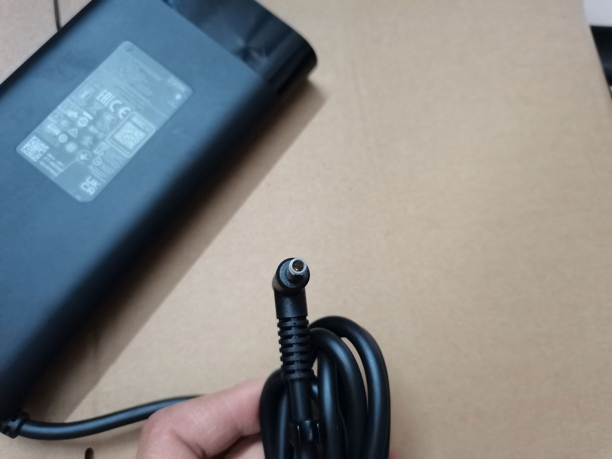 Adaptor AC OEM 19.5V 11.8A M35 - Pc Gaming Hp ulasan dan harga